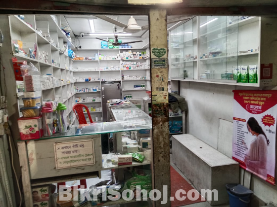 ফার্মেসীর ওয়াল সুকেজ বা রেক